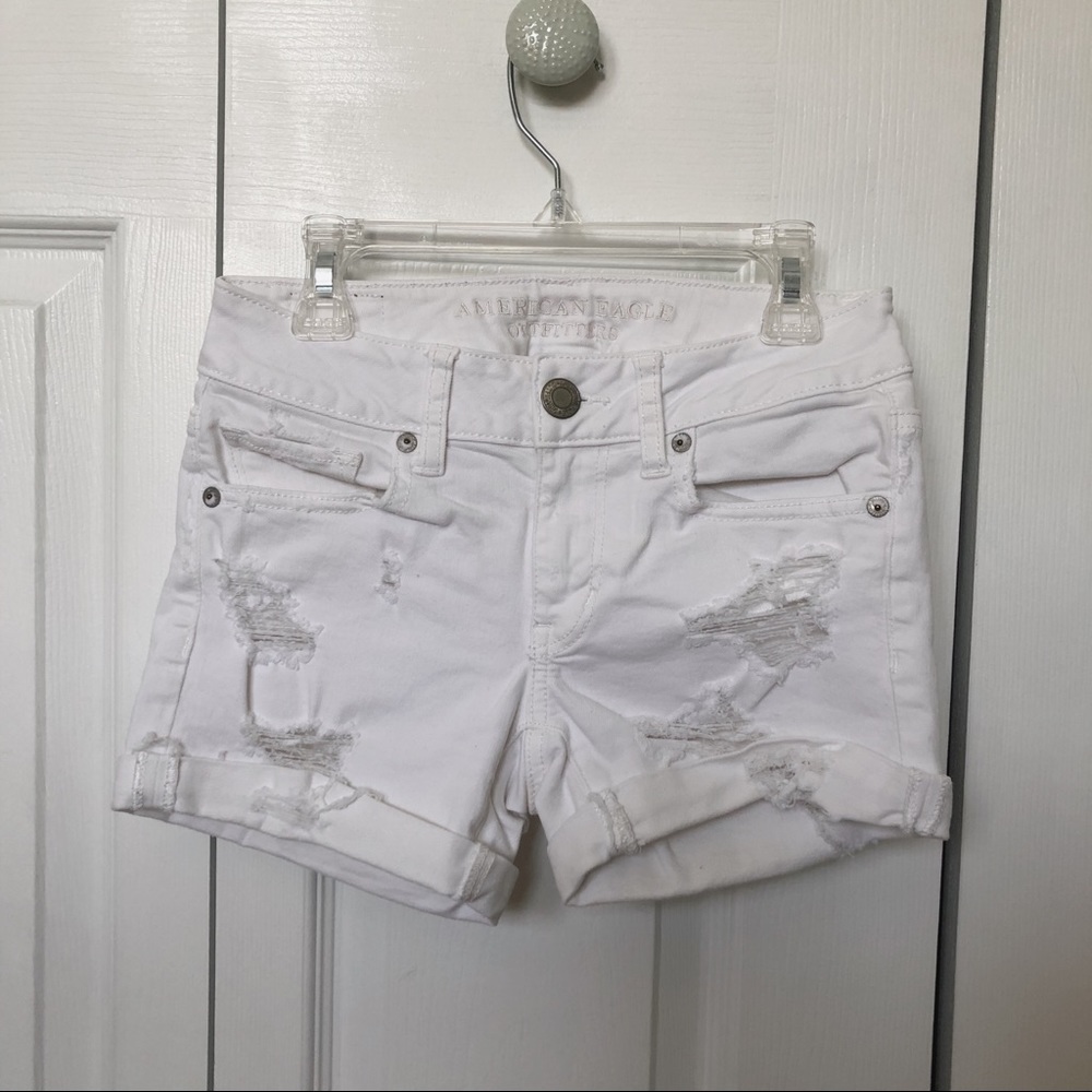 ⭐️American Eagle White Jean Short⭐️